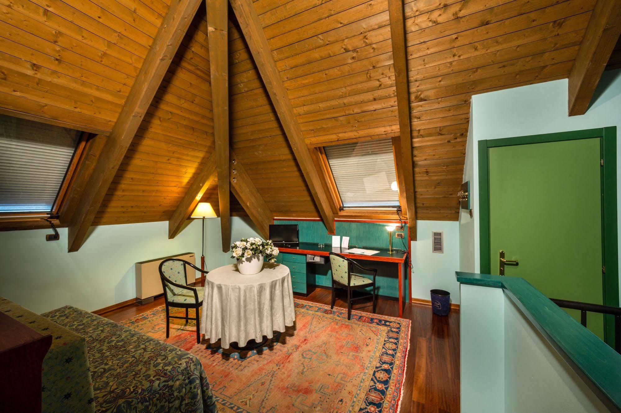 Hotel&Loisir Le Ruote Roveleto Extérieur photo